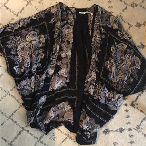 Kimchi Blue Floral Kimono